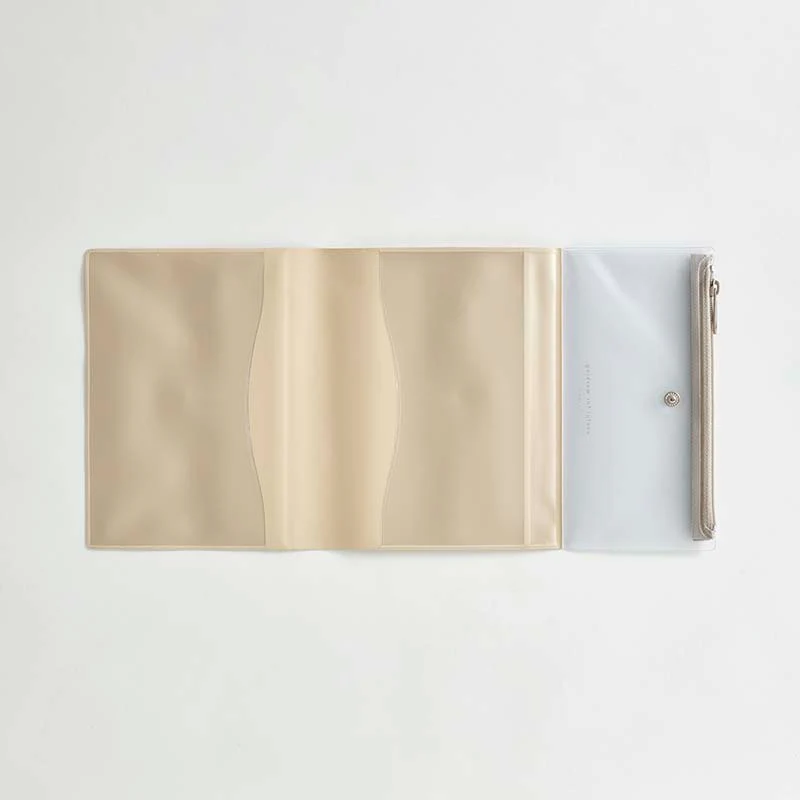 Daigo | Funda Estuche de Plástico Isshoni A6 Beige - Image 3