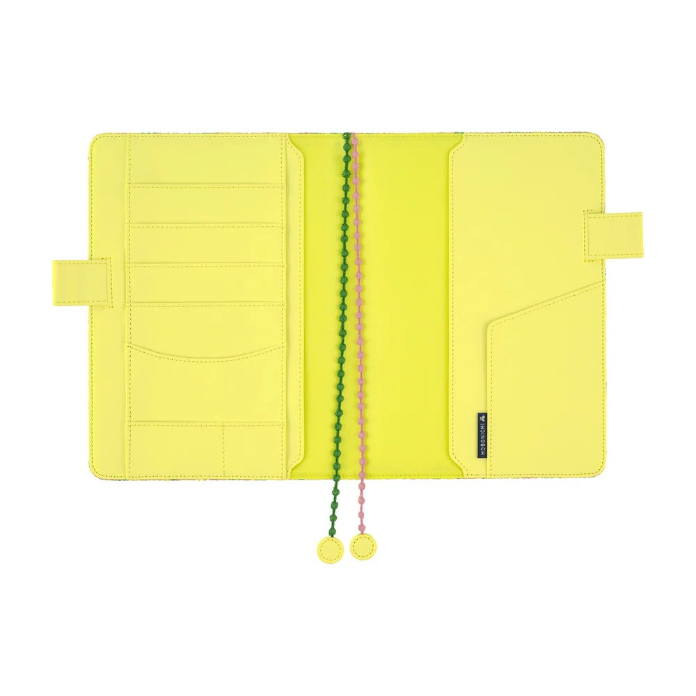 Hobonichi | Agenda Hobonichi Cousin A5 Mina Perhonen: skyful (Yellow) 2026 - Image 4