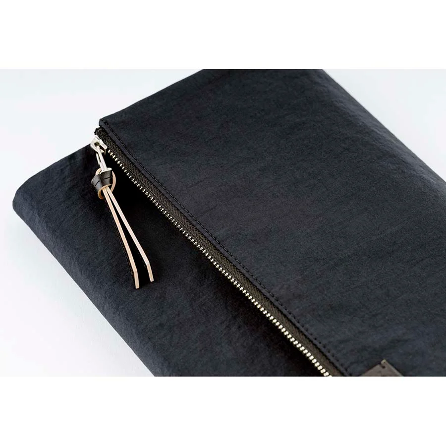 Hobonichi | Agenda Hobonichi Cousin A5 Tragen (Black) 2026 - Image 7