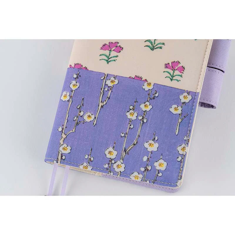 Hobonichi | Agenda Hobonichi Techo A6 Unsodo: Bijutsukai (Plum and Dianthus) 2026 - Image 8