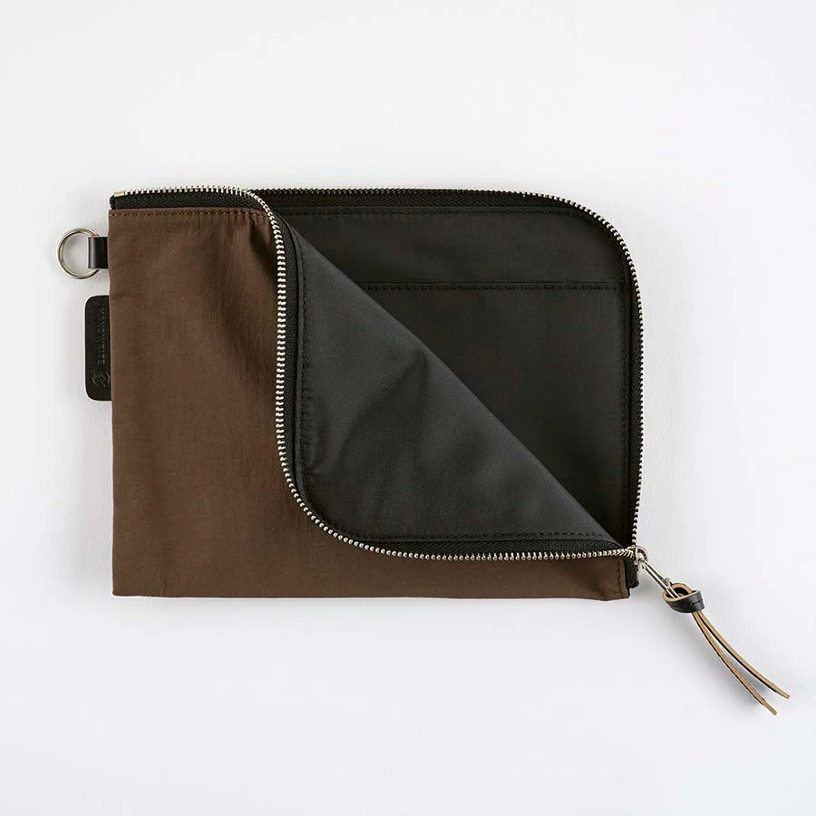 Hobonichi | Estuche Tragen Flat Pouch A6 Brown - Image 4