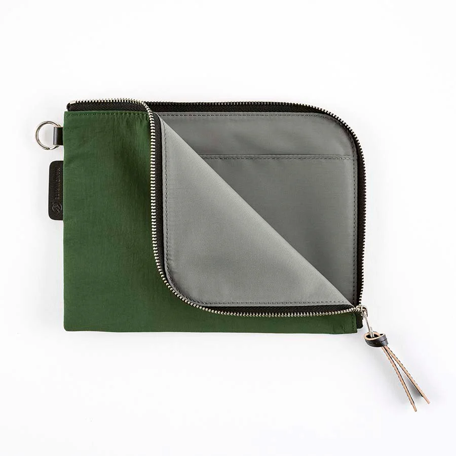 Hobonichi | Estuche Tragen Flat Pouch A6 Green - Image 4