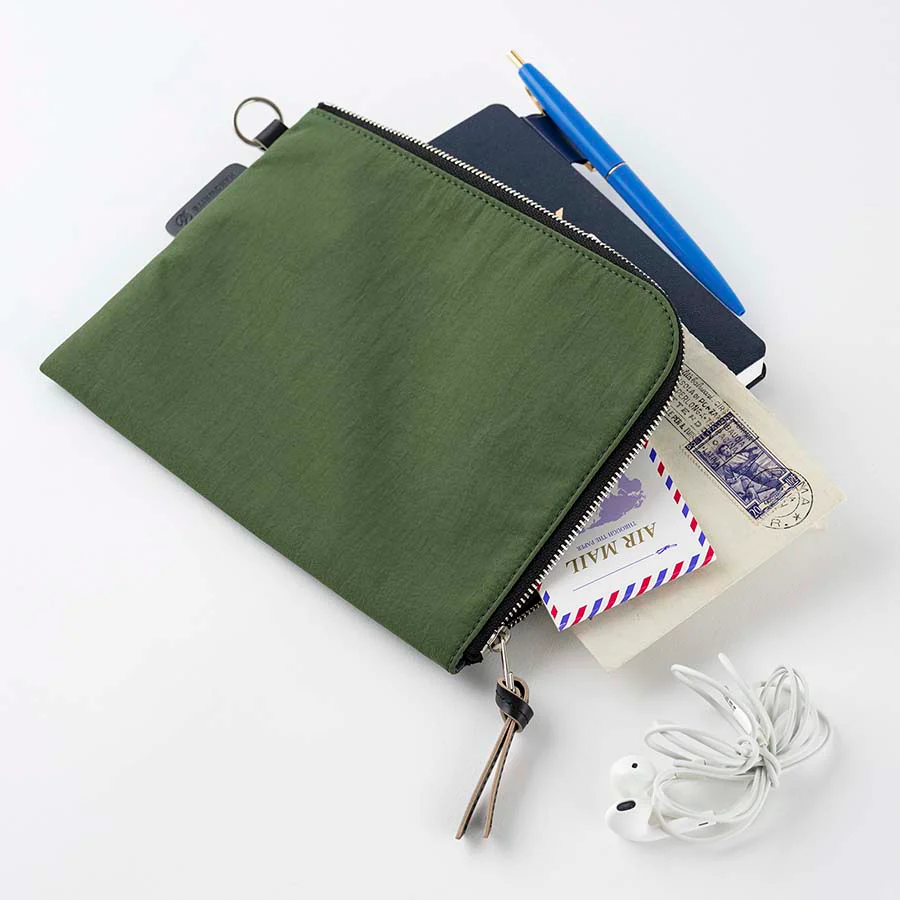 Hobonichi | Estuche Tragen Flat Pouch A6 Green - Image 5