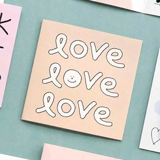 Iconic | Mini Tarjeta de Felicitación Doodle Love Love Love - Image 2