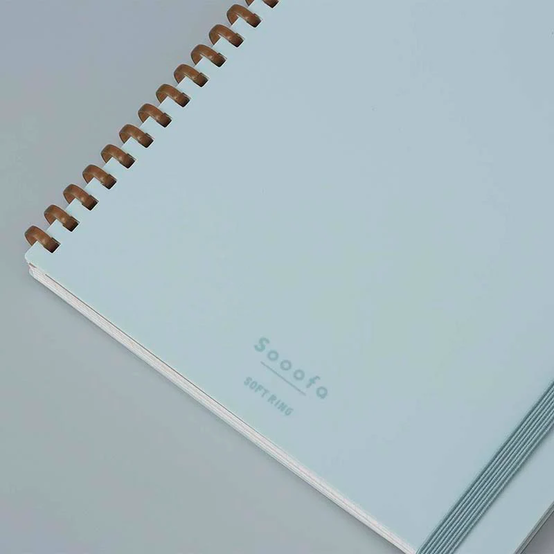 Kokuyo | Cuaderno Soft Ring Sooofa A5 Warm Gray (Cuadros) - Image 9