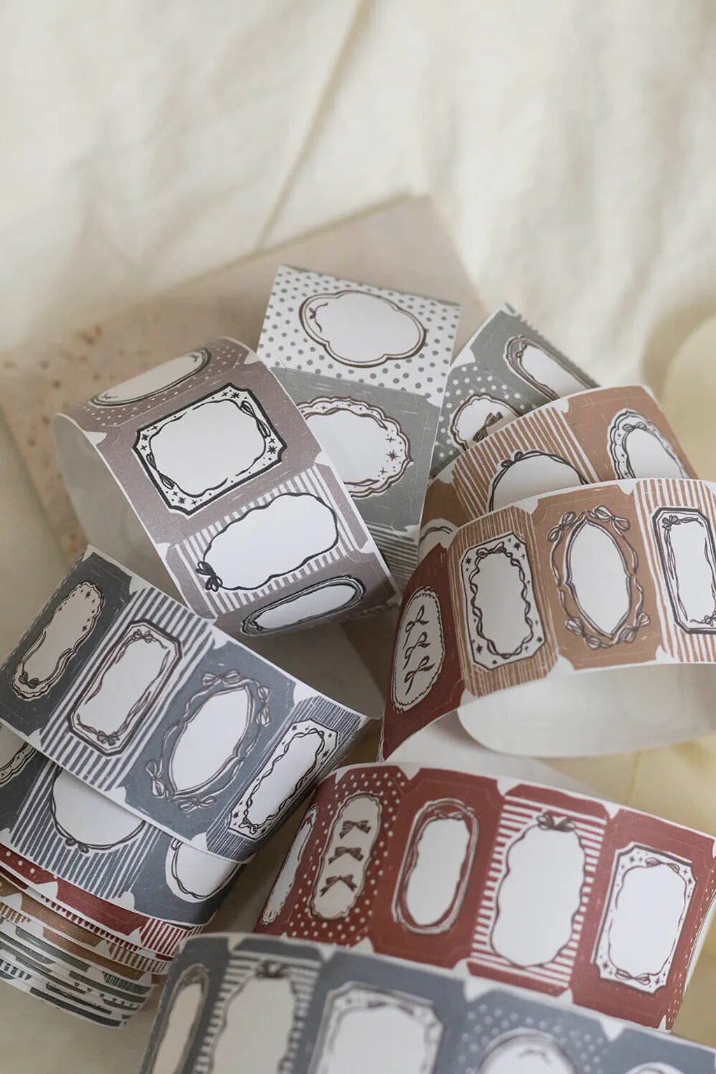 Loi Design | Pegatinas en Rollo French Bow Die-Cut Paper Tape - Image 5