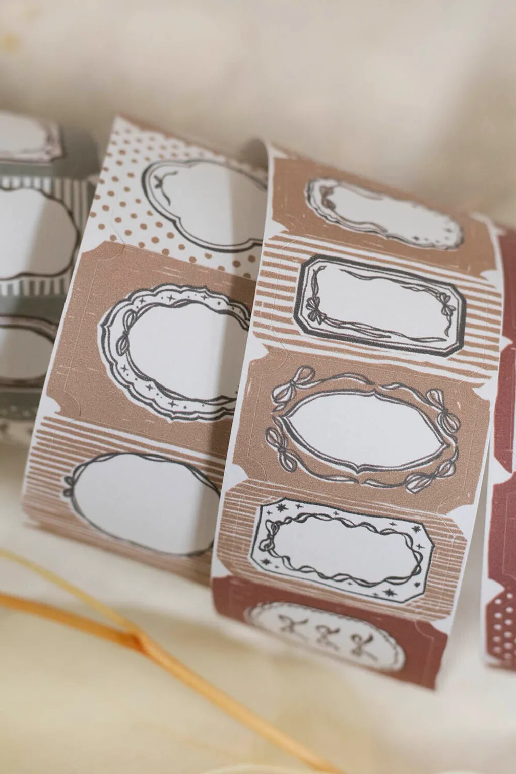 Loi Design | Pegatinas en Rollo French Bow Die-Cut Paper Tape - Image 7