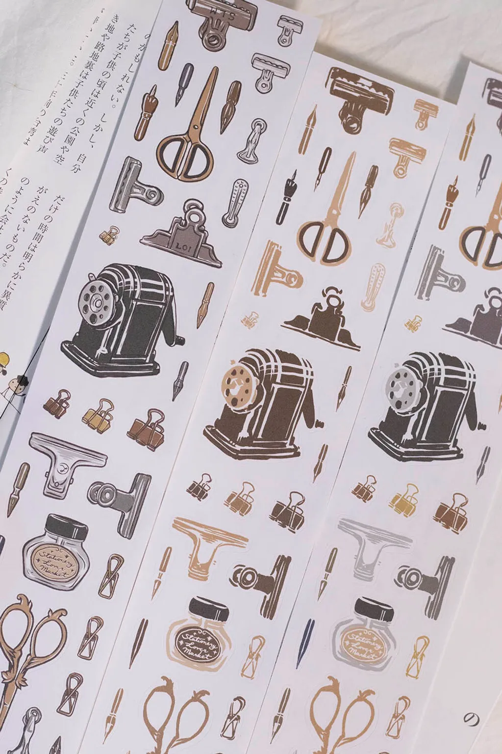 Loi Design | Pegatinas en Rollo Retro Stationery Die-Cut Paper Tape - Image 2