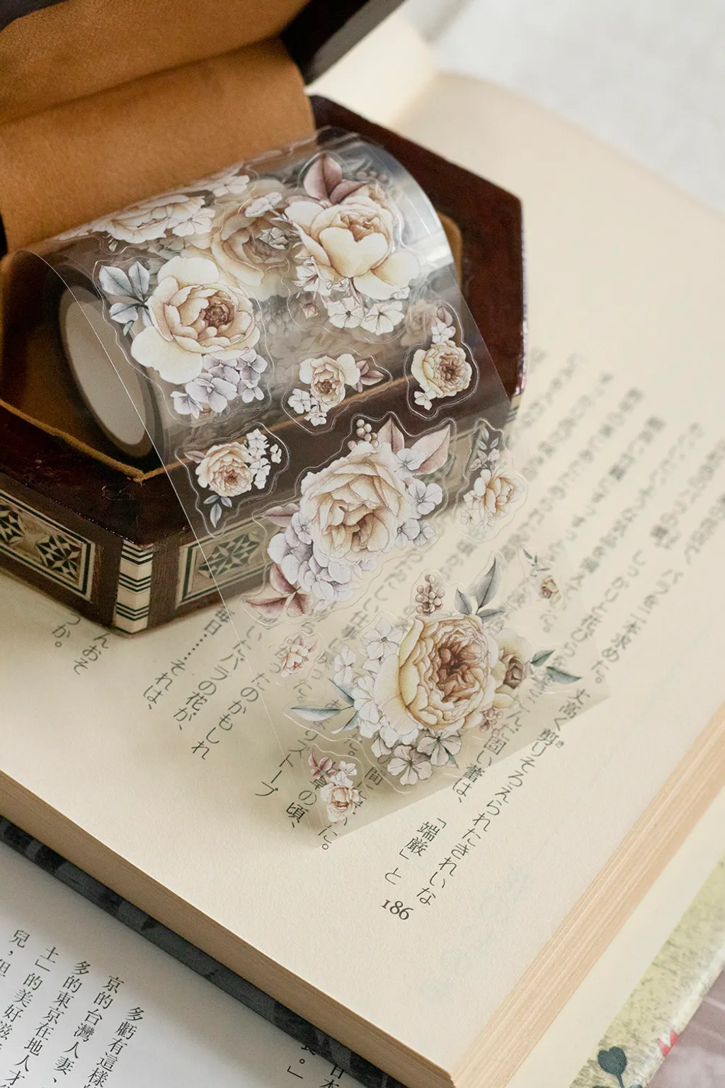 Loi Design | Pegatinas en Rollo The Amber Bloom Die-Cut PET Tape - Image 3