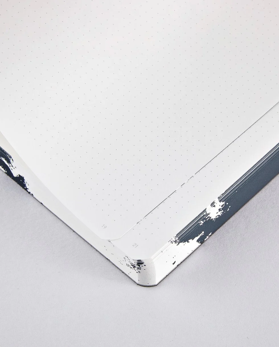Nuuna | Cuaderno Graphic L Moon (Bullet Journal) - Image 2