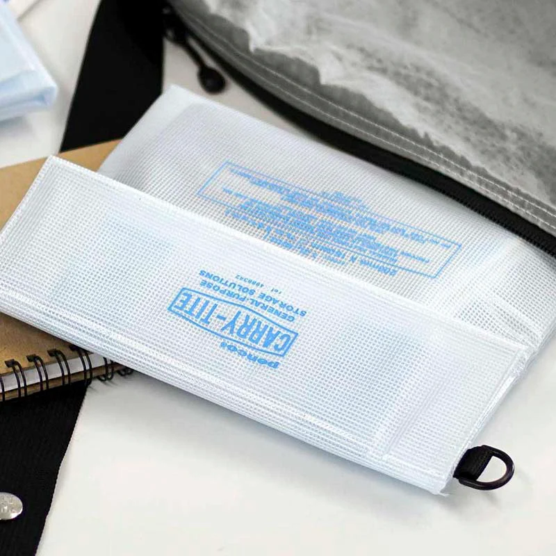 Penco | Estuche Carry Tite Case Clear M Light Blue - Image 7