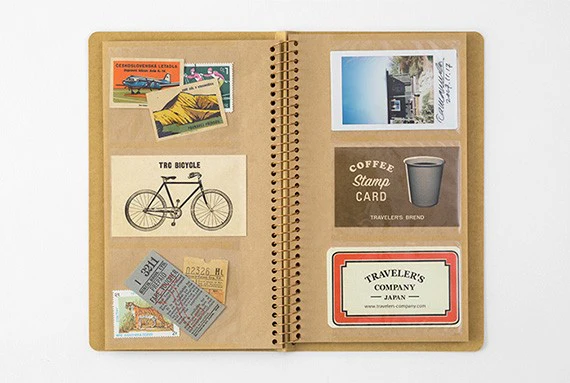 Traveler's Company | Cuaderno con Espiral A5 Slim Porta Tarjetas - Image 2
