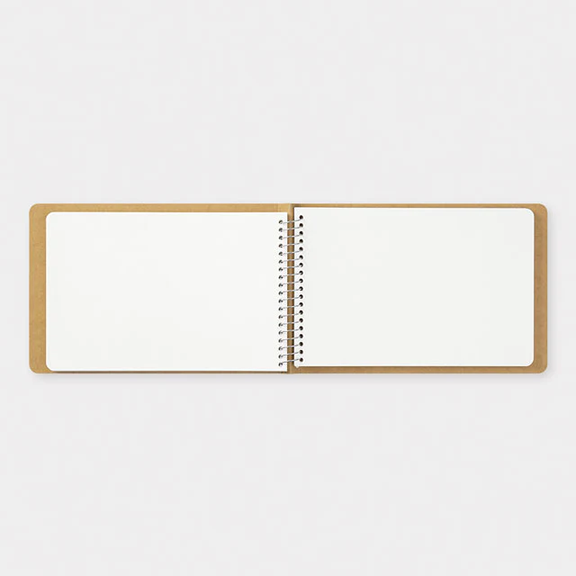 Traveler's Company | Cuaderno Con Espiral B6 Papel Blanco MD - Image 4