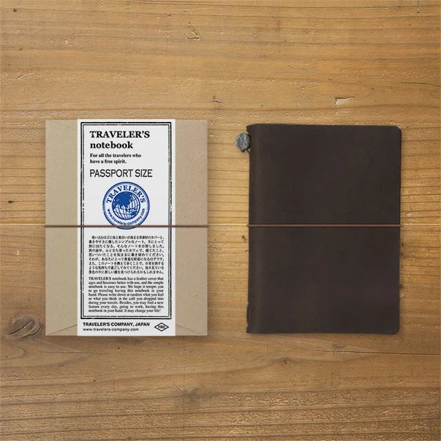 Traveler's Company | Cuaderno Traveler's Notebook Passport Brown - Image 3