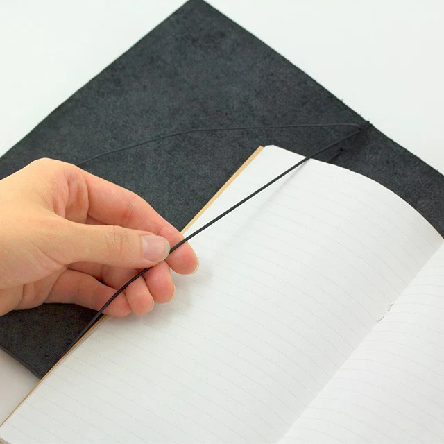 Traveler's Company | Cuaderno Traveler's Notebook Regular Black - Image 2