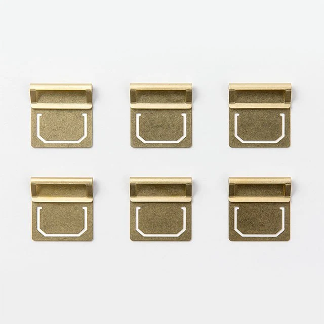 Traveler's Company | Marcapáginas Brass Index Plate - Image 6
