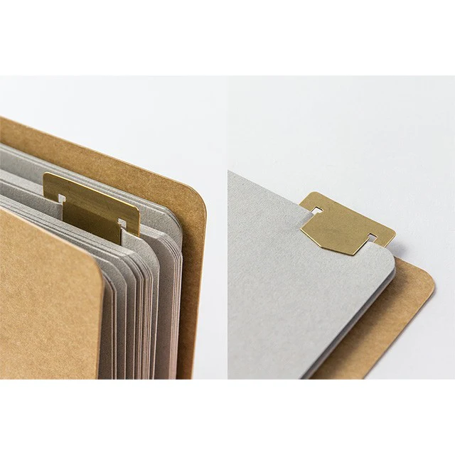 Traveler's Company | Marcapáginas Brass Template Number - Image 5