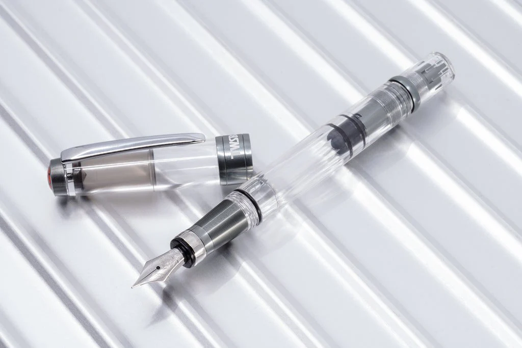 TWSBI | Pluma Estilográfica Diamond 580 ALR Nickel Gray EF - Image 6